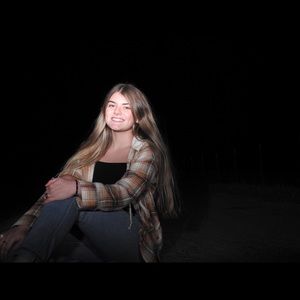 Meet your Posher, Alyssa